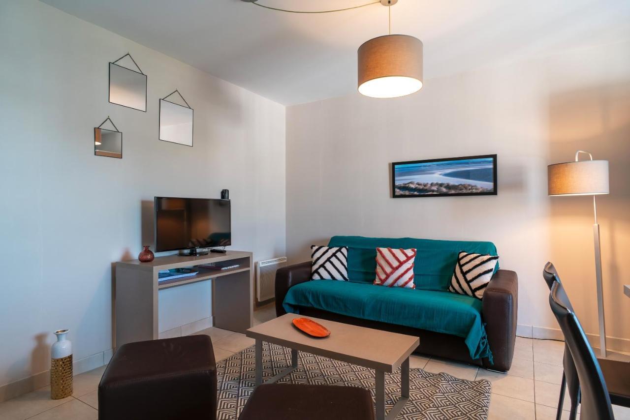 Les Thermes 530 - Vue Mer A 100M De La Plage コンカルノー エクステリア 写真